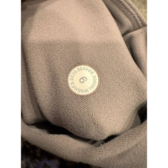 Lululemon Align Wide Leg Crop Violet Verbena Sz 6 EUC - Picture 6 of 7